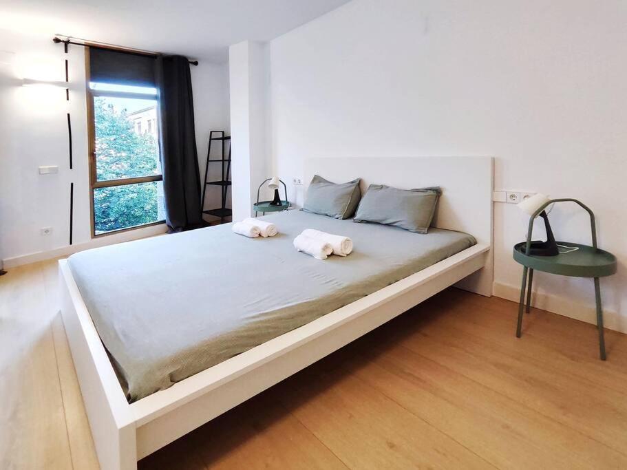 Moderno Apartamento En Terrassa Centro Exteriér fotografie