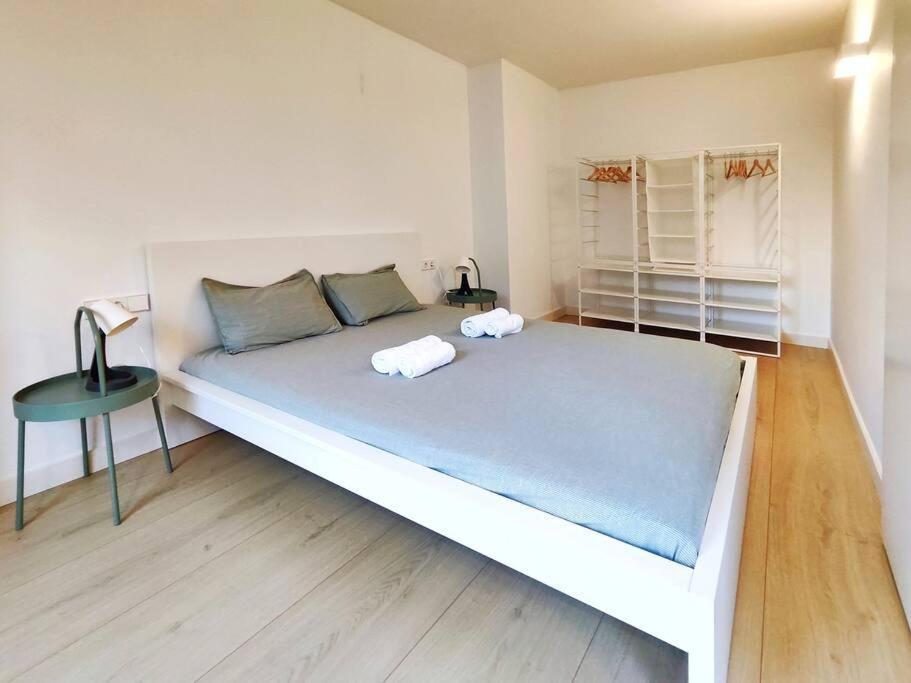 Moderno Apartamento En Terrassa Centro Exteriér fotografie